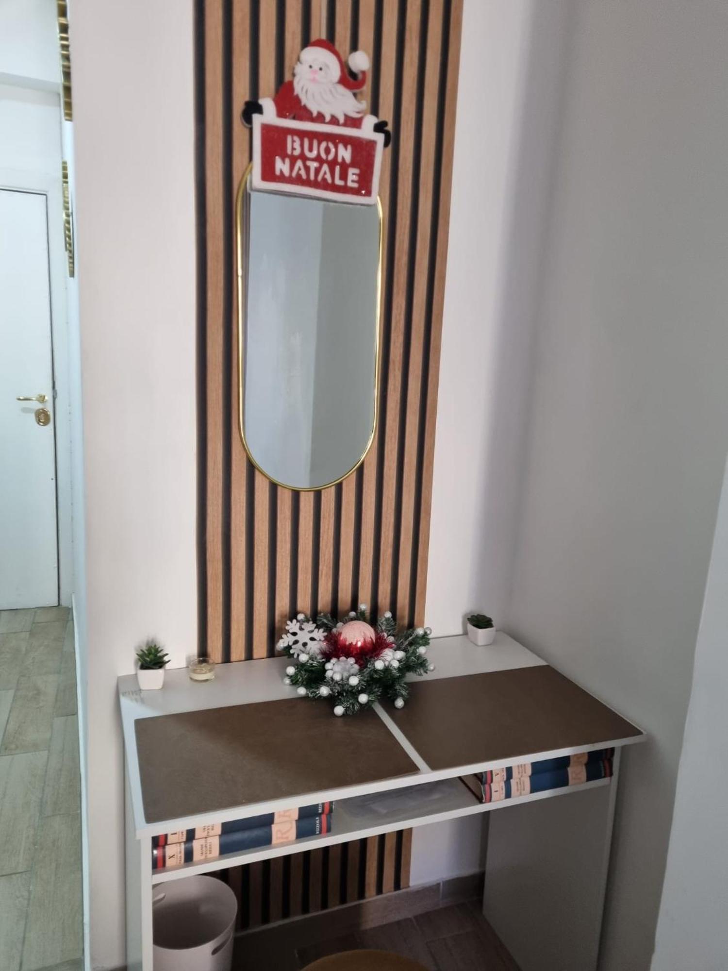 Niluna Napels Buitenkant foto